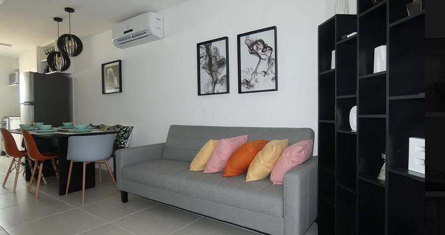 Apto Guarajuba Praia Condominio Porto Smeralda-100 Metros Da Praia Ngoại thất bức ảnh