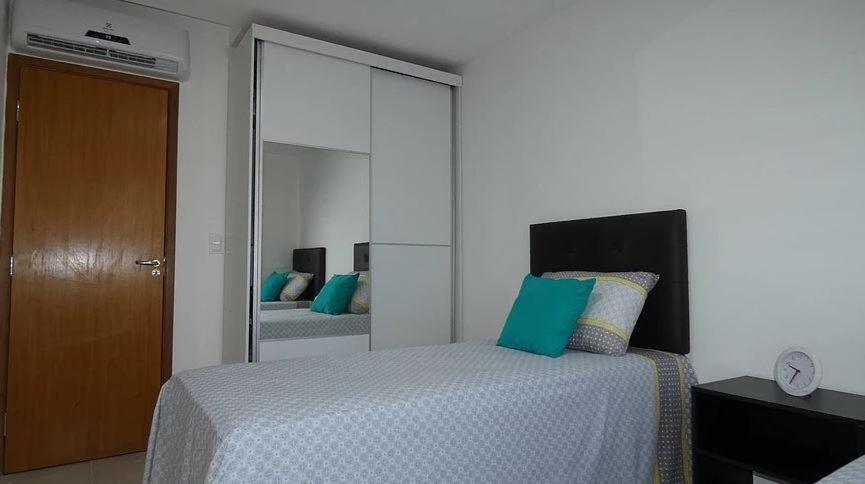 Apto Guarajuba Praia Condominio Porto Smeralda-100 Metros Da Praia Ngoại thất bức ảnh
