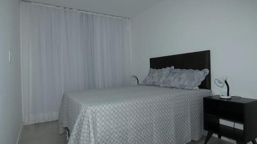 Apto Guarajuba Praia Condominio Porto Smeralda-100 Metros Da Praia Ngoại thất bức ảnh